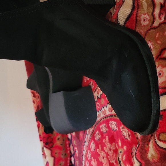 SM Boots - Picture 2 of 7